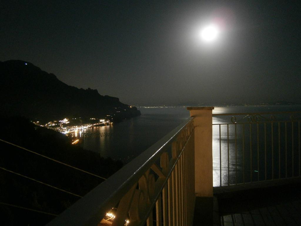 Villa En Rose Ravello Quarto foto